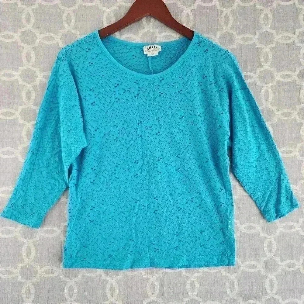 Ariat Scoop neck 3/4 Sleeve Cut out Women's Blouse S/P